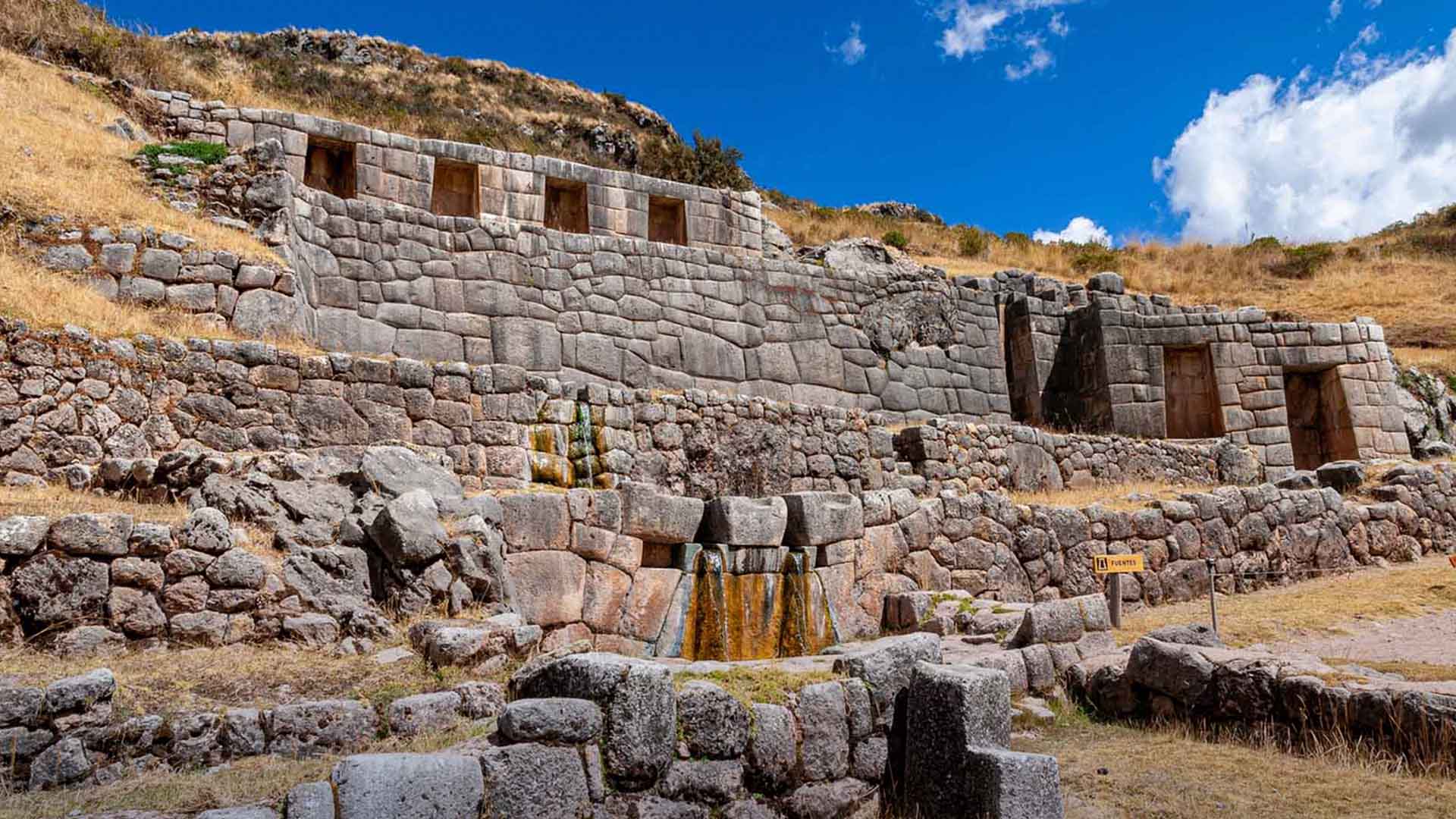 Canales de Tambomachay