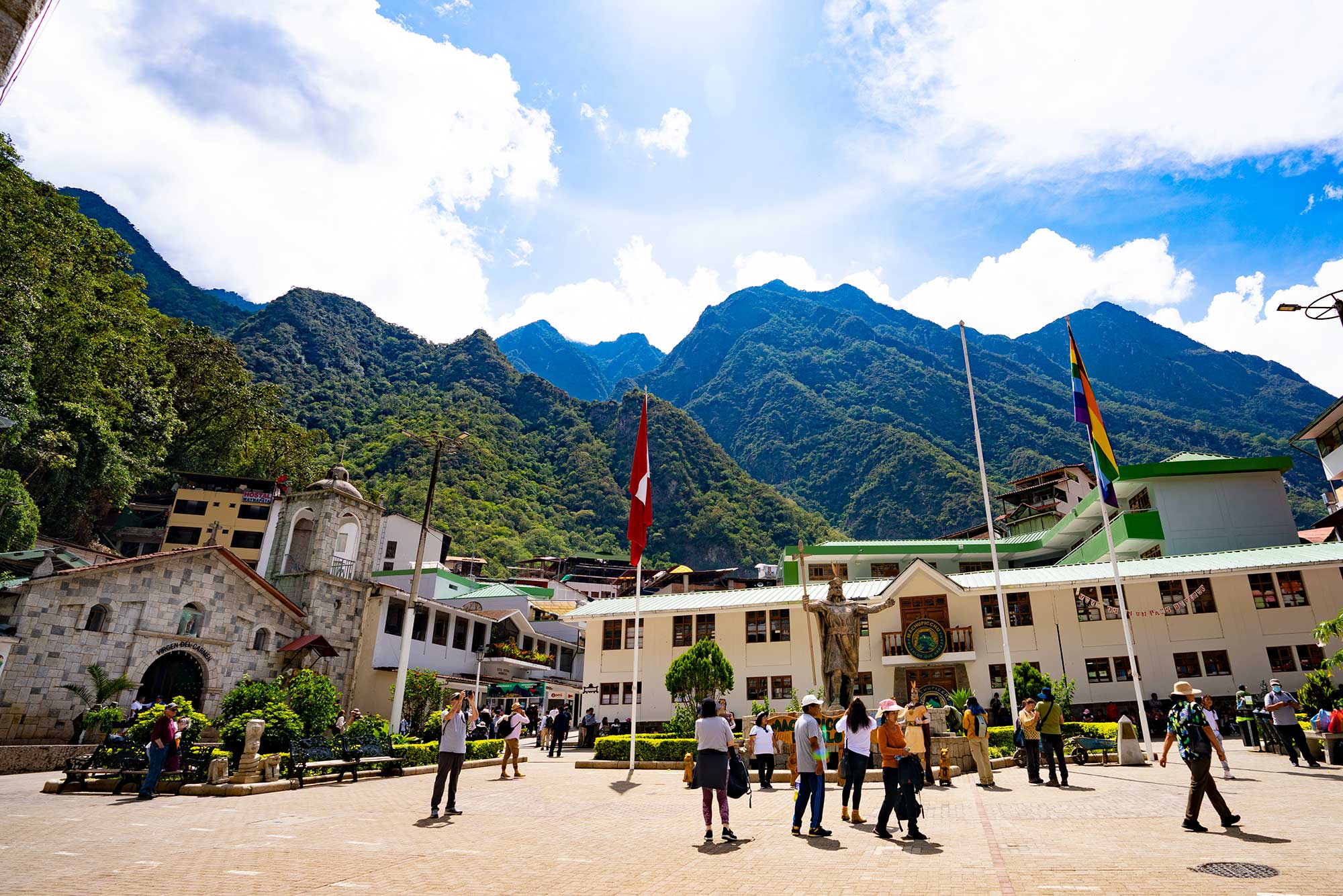 Aguas Calientes y su entorno