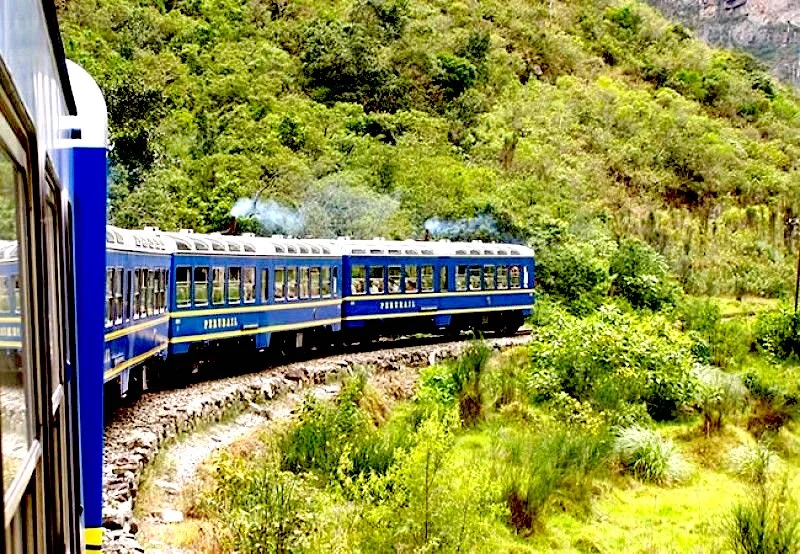 Río Vilcanota visto desde el tren