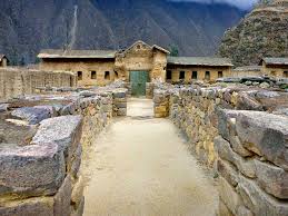 Ollantaytambo monumental